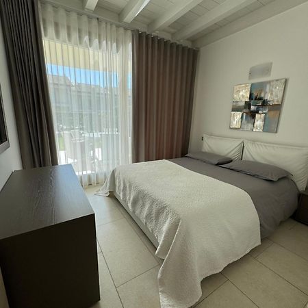 De Luxe Apartments Eden Sirmione Dış mekan fotoğraf