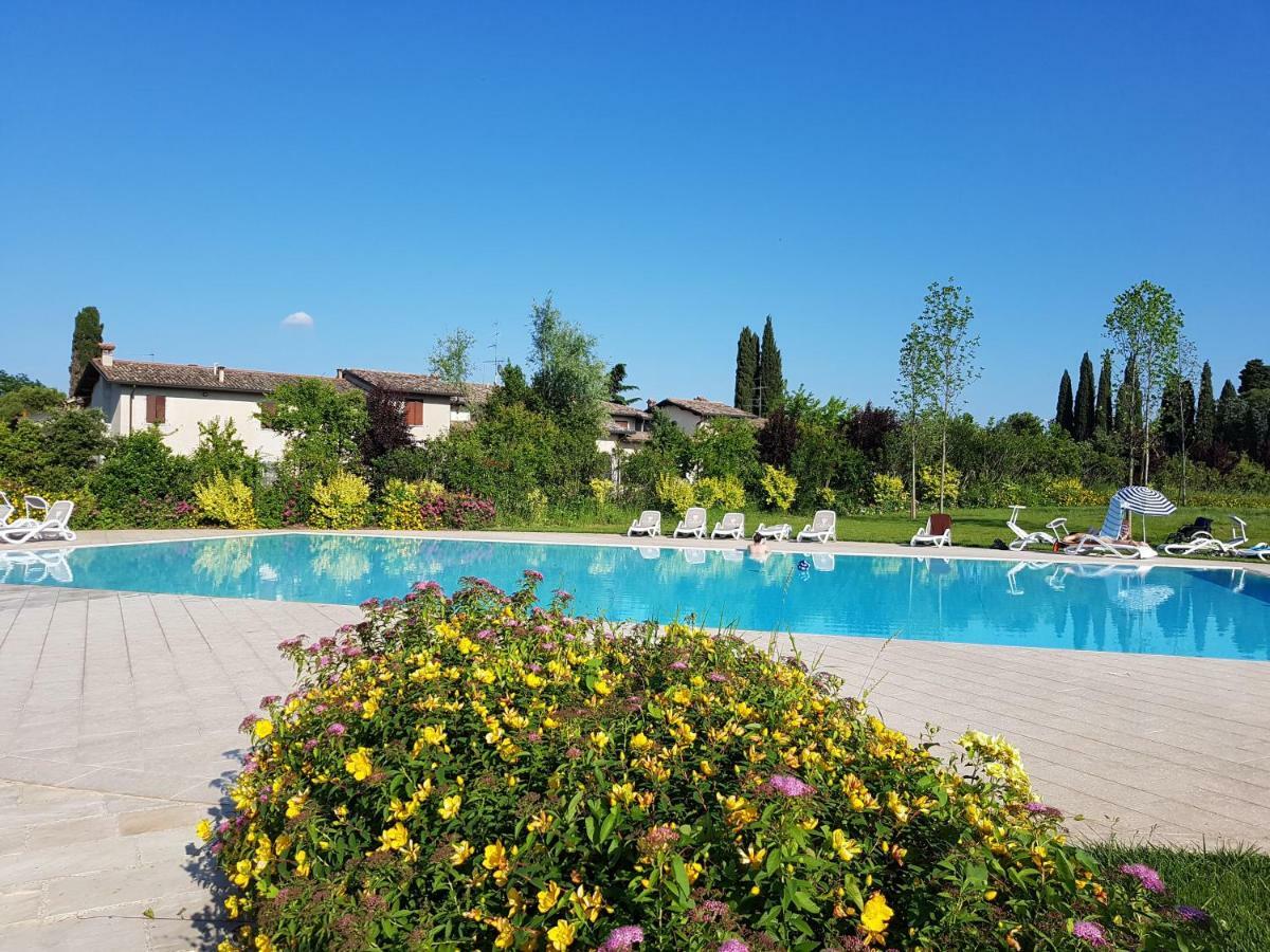De Luxe Apartments Eden Sirmione Dış mekan fotoğraf