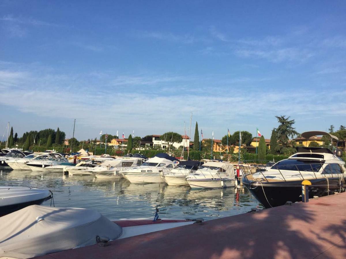 De Luxe Apartments Eden Sirmione Dış mekan fotoğraf
